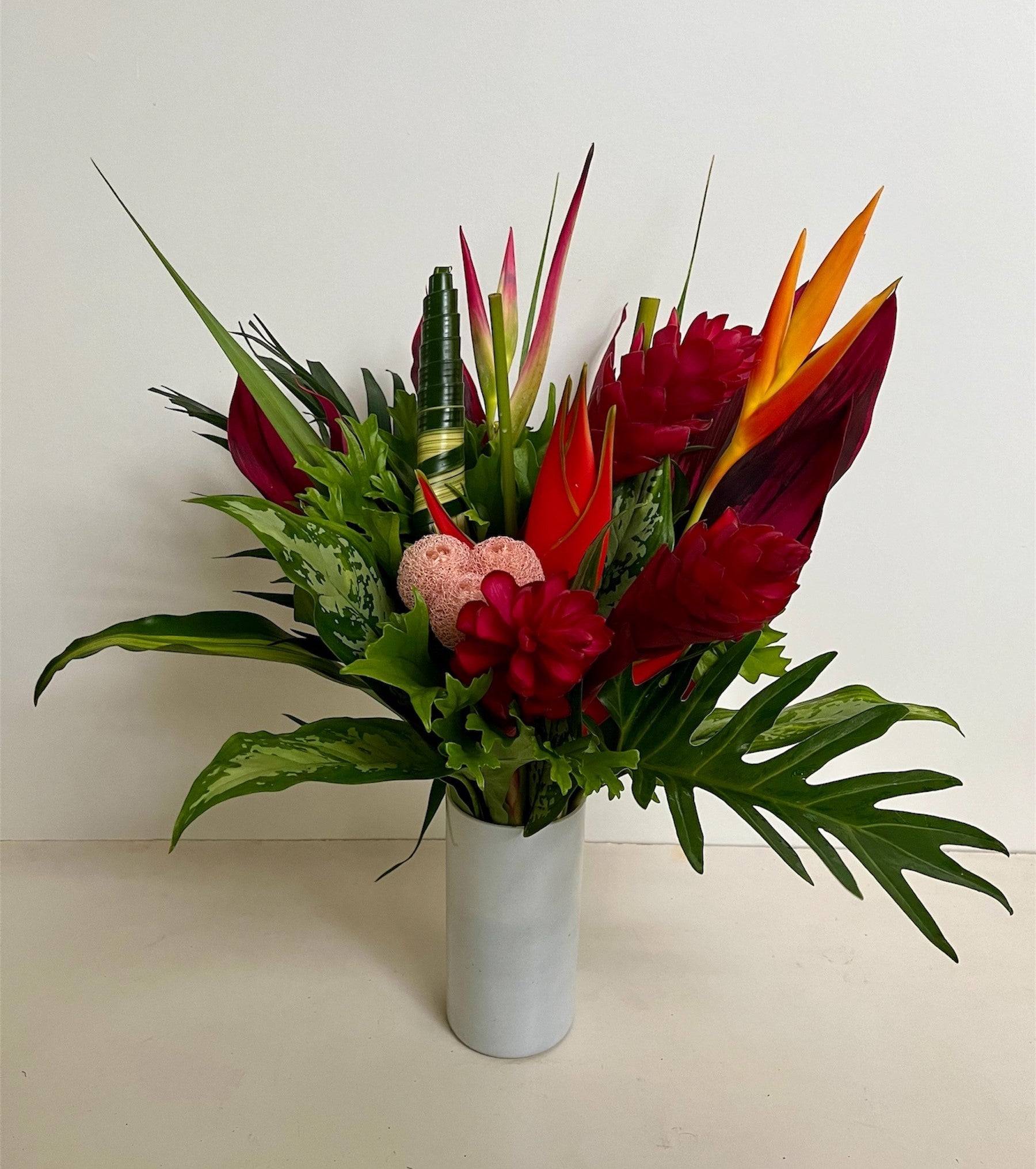 Medium Lua Pink Red Tropical Centerpieces - 48LongStems.com