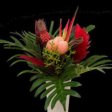 Load image into Gallery viewer, Plus Anana Tropical Centerpieces - 48LongStems.com
